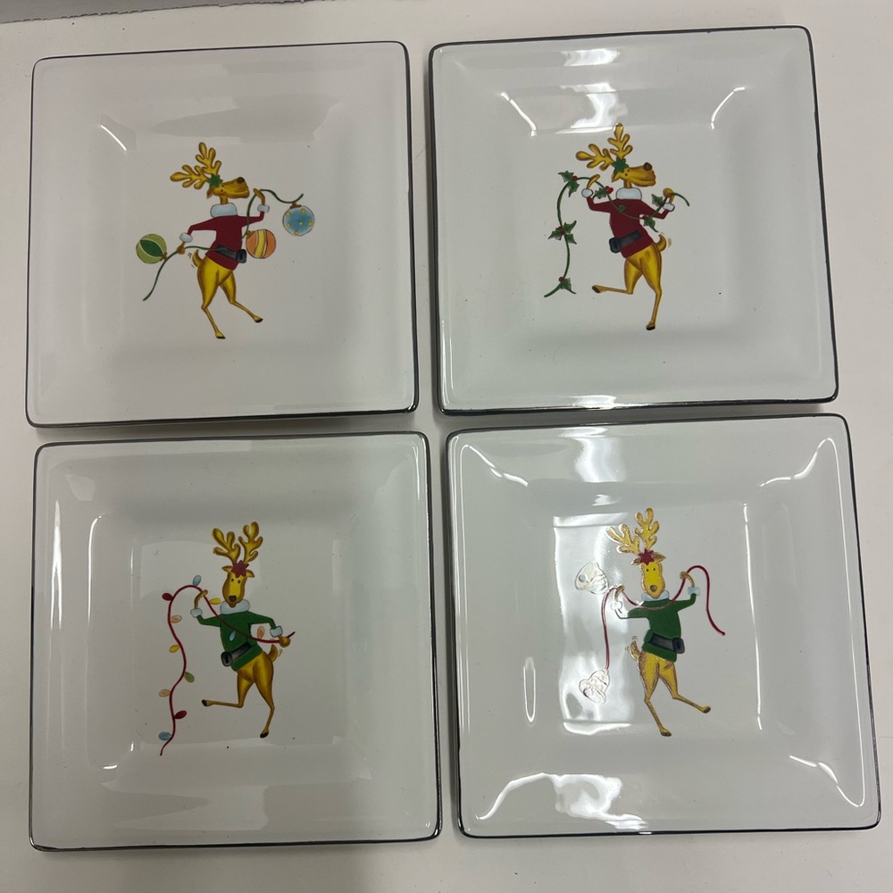 Laurie Gates Winter Wonder set/4 6” Appetizer Plates Sassy Reindeer NOS